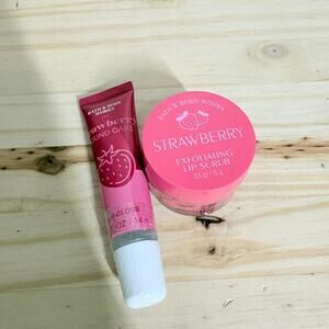 Bath & Body Works Strawberry Exfoliating Lip Scrub & Lip Gloss 0.5 Oz